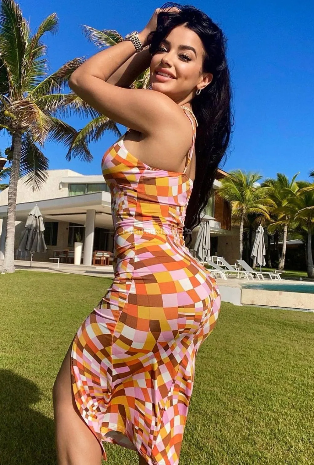 Emily Paris - Escort Paris